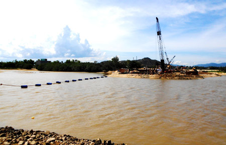 Tin vui cho người dân nơi 'nín thở qua cầu'