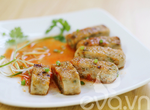 Chả cá thác lác chiên xốt cà chua