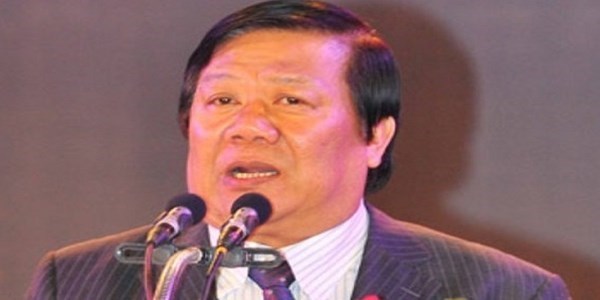Phê bình người ký 21 quyết định bổ nhiệm trước khi về hưu