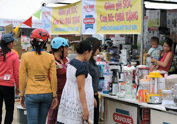 ‘Cơn say’ điện máy rạo rực đảo Lý Sơn