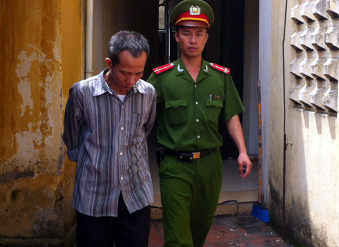 Đau đớn 7 năm mất chồng và nỗi lo dọa giết