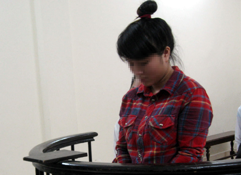 15 tuổi, môi giới mại dâm cho bạn cùng trang lứa