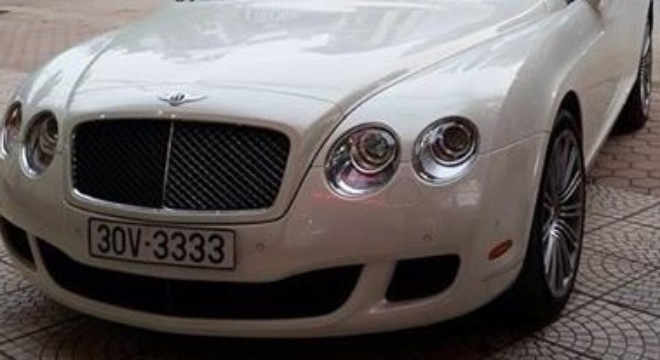 Đại gia mệnh lớn đi Bentley, Roll Roys biển thần bí