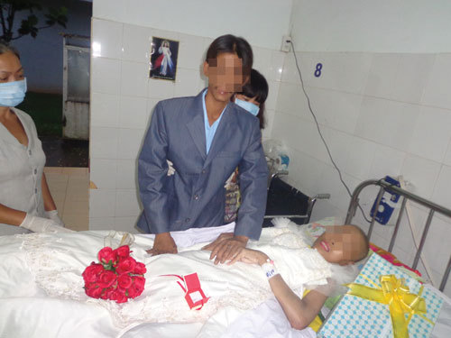 Đám cưới bên lằn ranh sinh tử