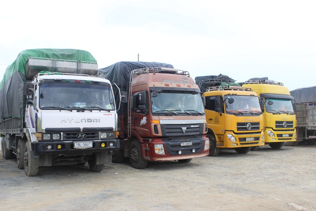 Đoàn xe siêu tải lọt nhiều tỉnh bị phạt 93 triệu đồng