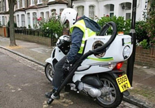 SH 300 triệu: Trai Việt sành điệu như Tây dọn vệ sinh