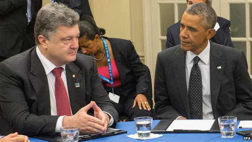 Ký xong thỏa thuận với EU, Poroshenko vội vã đi Mỹ