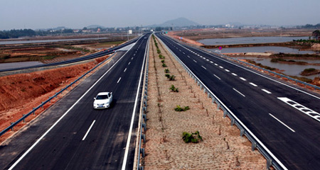 Thu phí, hoàn vốn cao tốc dài nhất VN thế nào?