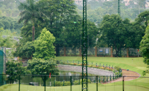 Liên hiệp ăn - chơi - xả nơi bãi sông Hồng