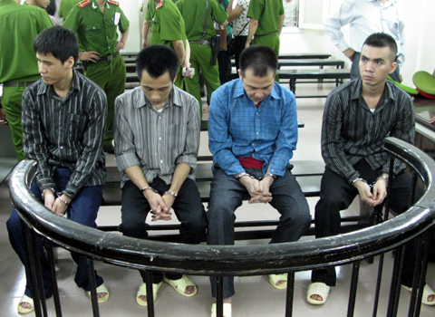 Nhóm công an xã đánh chết người nhận án tù