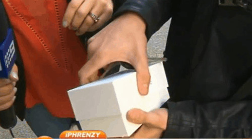 Rơi iPhone 6 vừa mua vì quá phấn khích