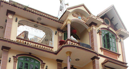 Người đàn bà chặt tay xây biệt thự