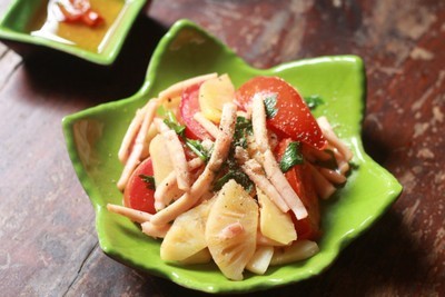 Chua ngon lạ miệng món mực xào dứa