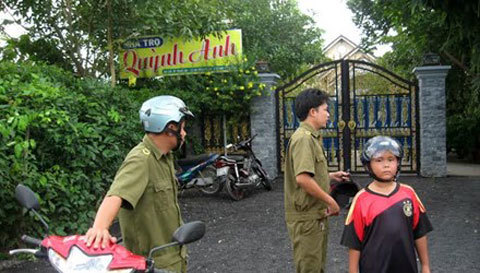 Hãi hùng phát hiện đôi nam nữ chết trong phòng trọ