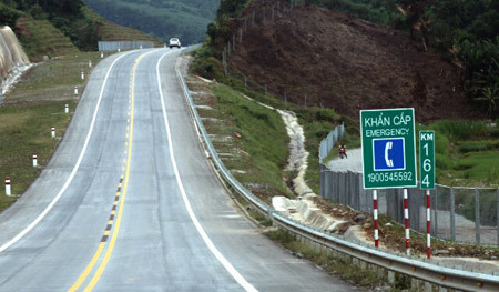 Gặp sự cố trên cao tốc dài nhất VN, xử lý thế nào?