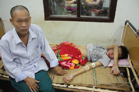 Điều tra vụ bé trai câm điếc nghi bị lạm dụng tình dục