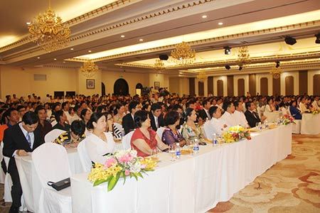 Kim Oanh tổ chức Lễ tri ân khách hàng năm 2014