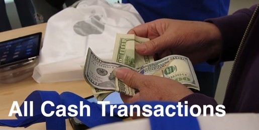 Tâm điểm CNTT: Sự thật đằng sau dòng người xếp hàng mua iPhone 6