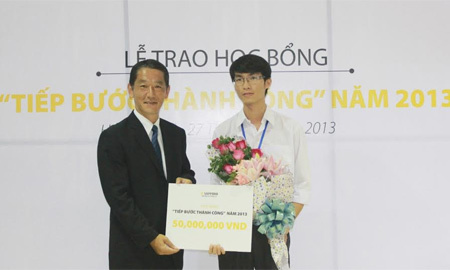 Học bổng 50 triệu đồng cho tân SV tài năng
