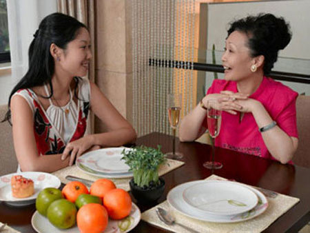 Dở khóc dở cười với các bà mẹ vợ “xì tin”