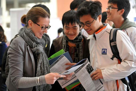 Cơ hội học bổng lớn tại Triển lãm Du học eduFairUK2014