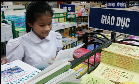 Gần 800 tỷ đồng đổi mới chương trình, SGK