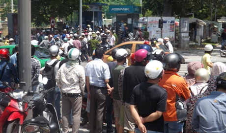 Vì sao nam thanh niên khống chế cô gái nhiều giờ?