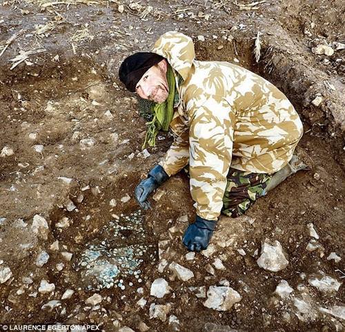 Phát hiện kho tiền cổ trị giá hàng trăm nghìn USD