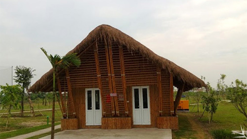 Khu ăn chơi ngủ nghỉ của đại gia giữa bãi sông Hồng