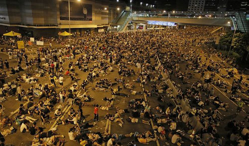 Hong Kong: 'Nguy' và 'cơ' với TQ