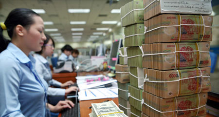 Kẽo kẹt nợ xấu: Sếp ngân hàng bán cá, trông kho