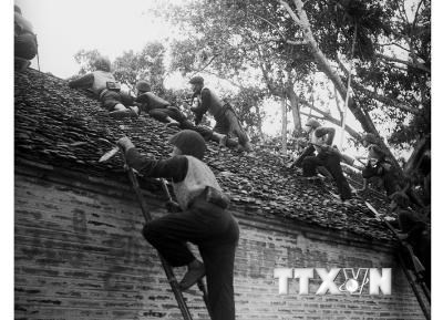 Hà Nội, những ngày tháng kiên cường