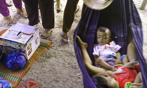 Vợ chồng em giết vợ chồng anh, 6 đứa trẻ bơ vơ