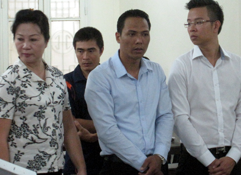 Xử vụ vu khống cán bộ Bộ Công Thương 'ăn thịt nhím không trả tiền'