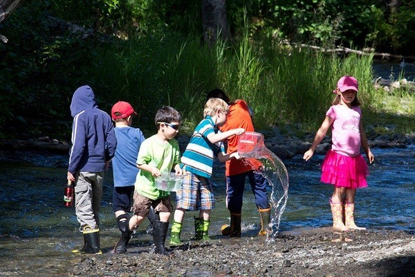 5 sai lầm của bố mẹ khi đưa hình ảnh con lên facebook