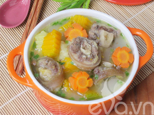 Hấp dẫn với đuôi bò hầm rau củ