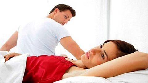 Chồng bất lực khuyên vợ đi cặp bồ