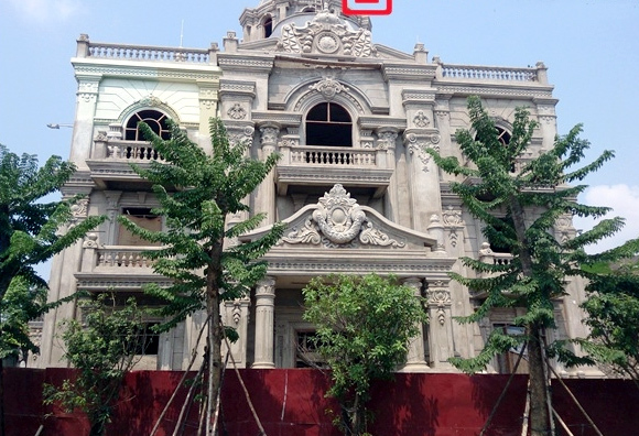 Lâu đài số 1 Lào Cai của đại gia Nga phố núi