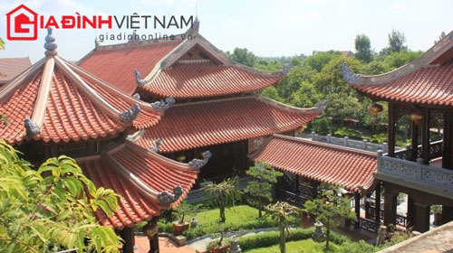 Cung điện bằng gỗ của đại gia xứ Nghệ