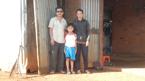 Gia cảnh ngặt nghèo của người cựu chiến binh mù lòa