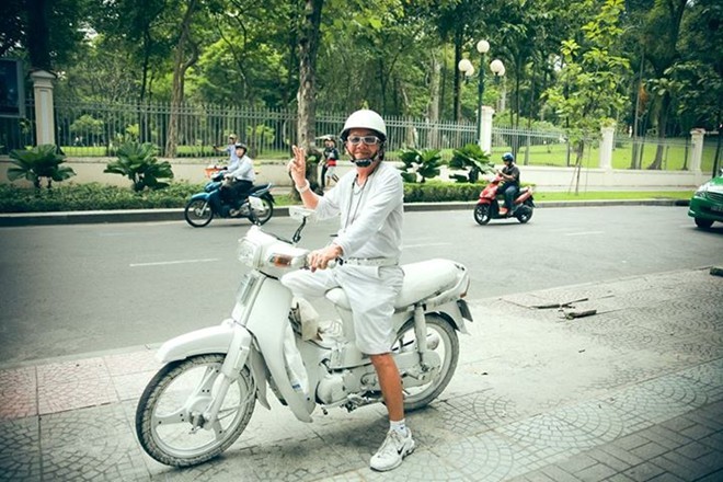 'Bạch công tử của Sài Gòn' khiến dân mạng thích thú