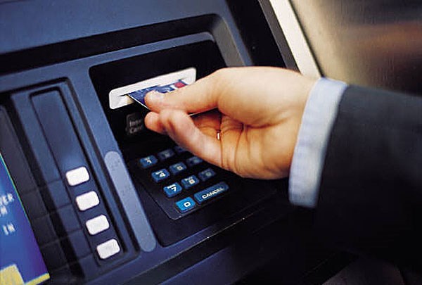 Máy ATM bị nhiễm mã độc, mất hàng triệu USD
