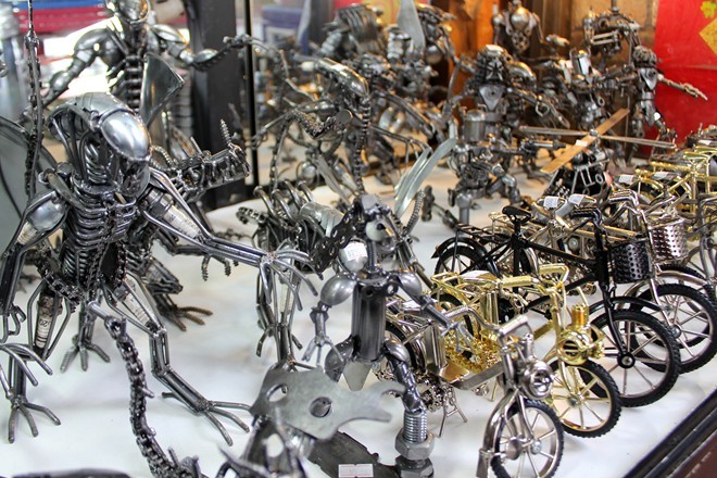 Kỹ nghệ biến đồng nát thành quái thú, xích lô mini ở Sài Gòn