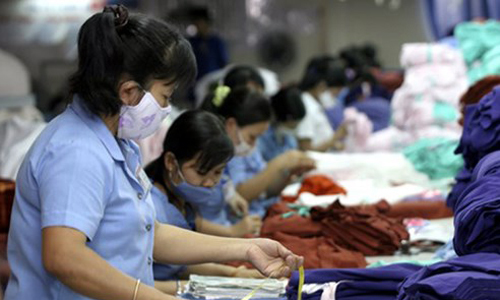 Thu nhập người Việt sắp bị Lào, Campuchia vượt mặt