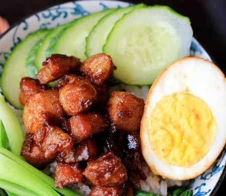 Thịt lợn om trứng ăn với cơm ngon tuyệt