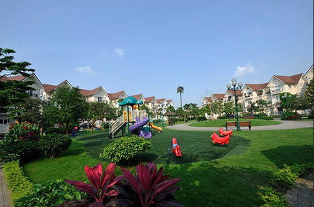 Hậu mua bán BĐS, doanh nghiệp địa ốc làm gì?