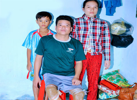 Xin cứu người đàn ông có nguy cơ liệt