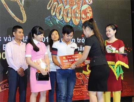 11 chủ nhân may mắn ‘trúng quà sang’ 2014