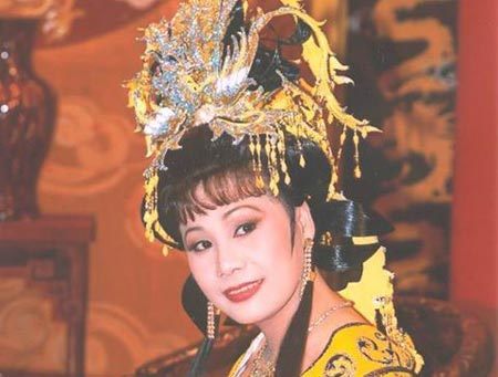 Chuyện ít biết về nữ hoàng băng nhạc 'Mưa bụi' Tài Linh