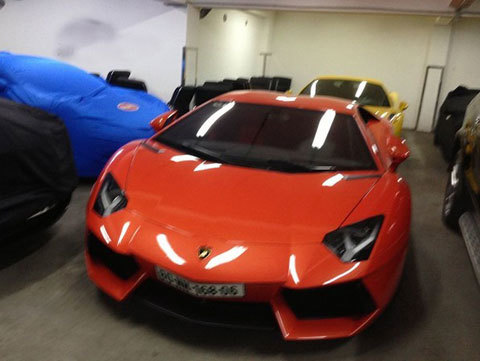 Vì sao Minh ‘nhựa’ mua Bugatti Veyron về Việt Nam trùm mền?